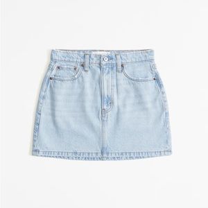 Denim Mini Skirt - Light Wash - Abercrombie & Fitch - regular - size 31 / 12